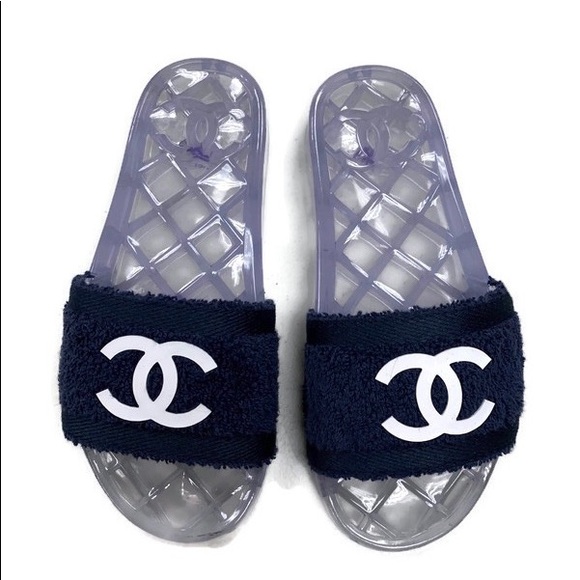 CHANEL Shoes - Chanel Logo Pool Slides Navy White